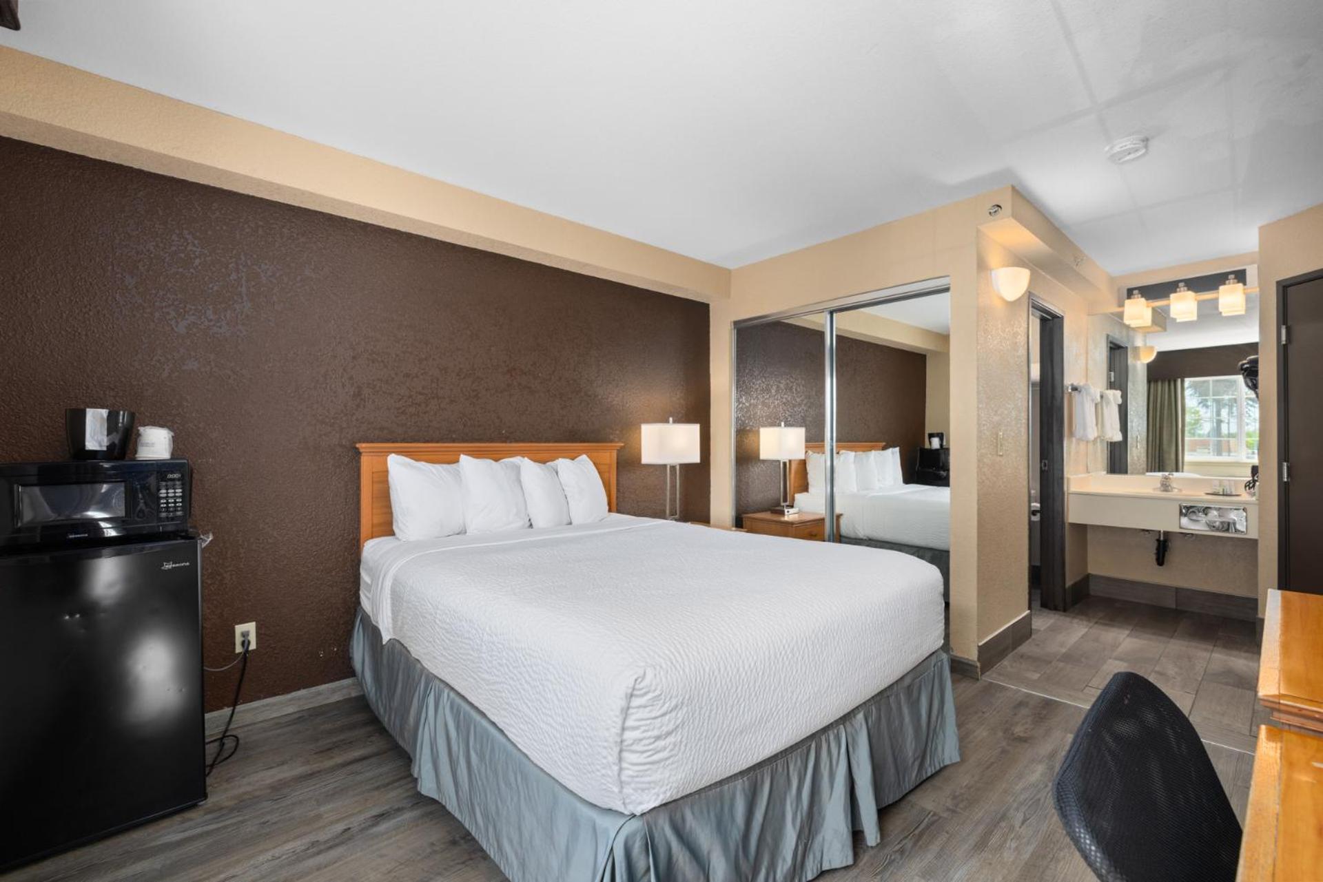 Hotel Ramada By Wyndham Portland
