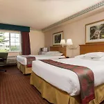 Ramada By Wyndham Portland