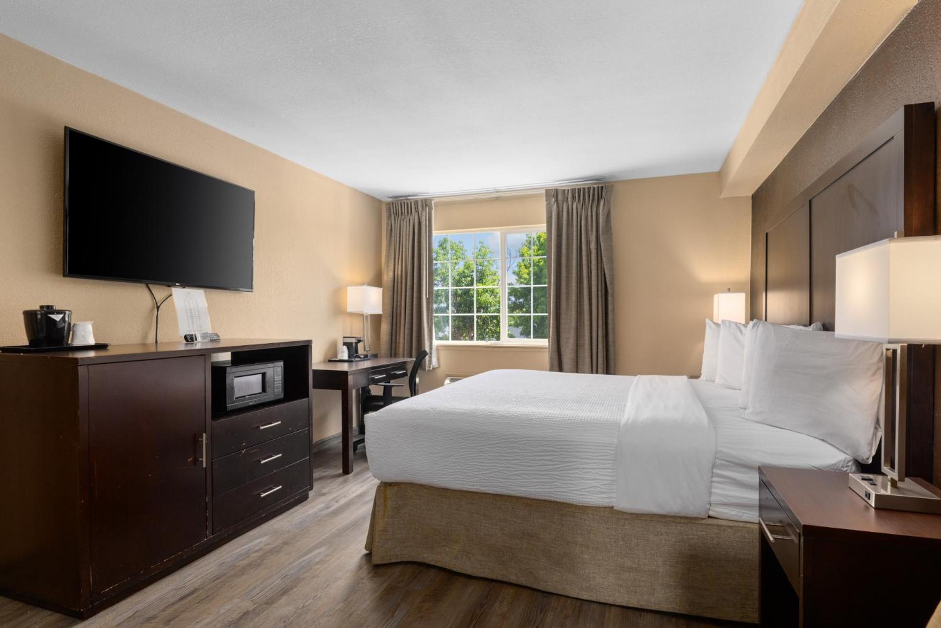 Hotel Ramada By Wyndham 3*